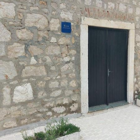 Appartement In Einem Dalmatischen Haus In Novigrad-Dalmatien Neben Zadar 노비그래드달마샤 외부 사진